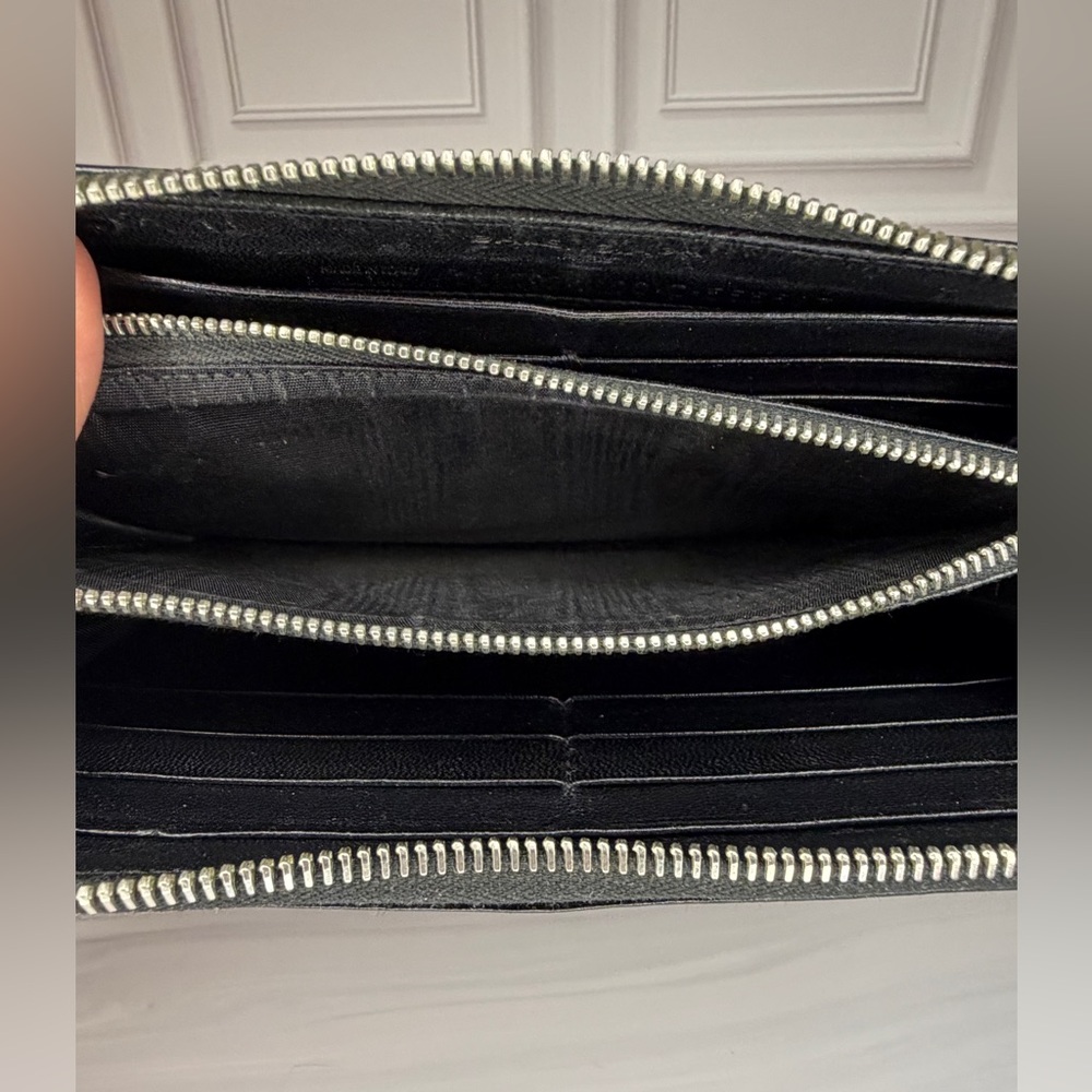 Balenciaga Black Distressed Long Zip Wallet | Classic Arena Leather | Full Set - Picture 9 of 10